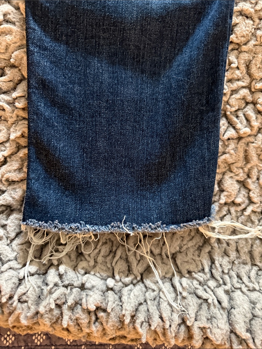 J. Crew Women's Skinny Jeans in Dark Blue Wash - Picture 3 of 4